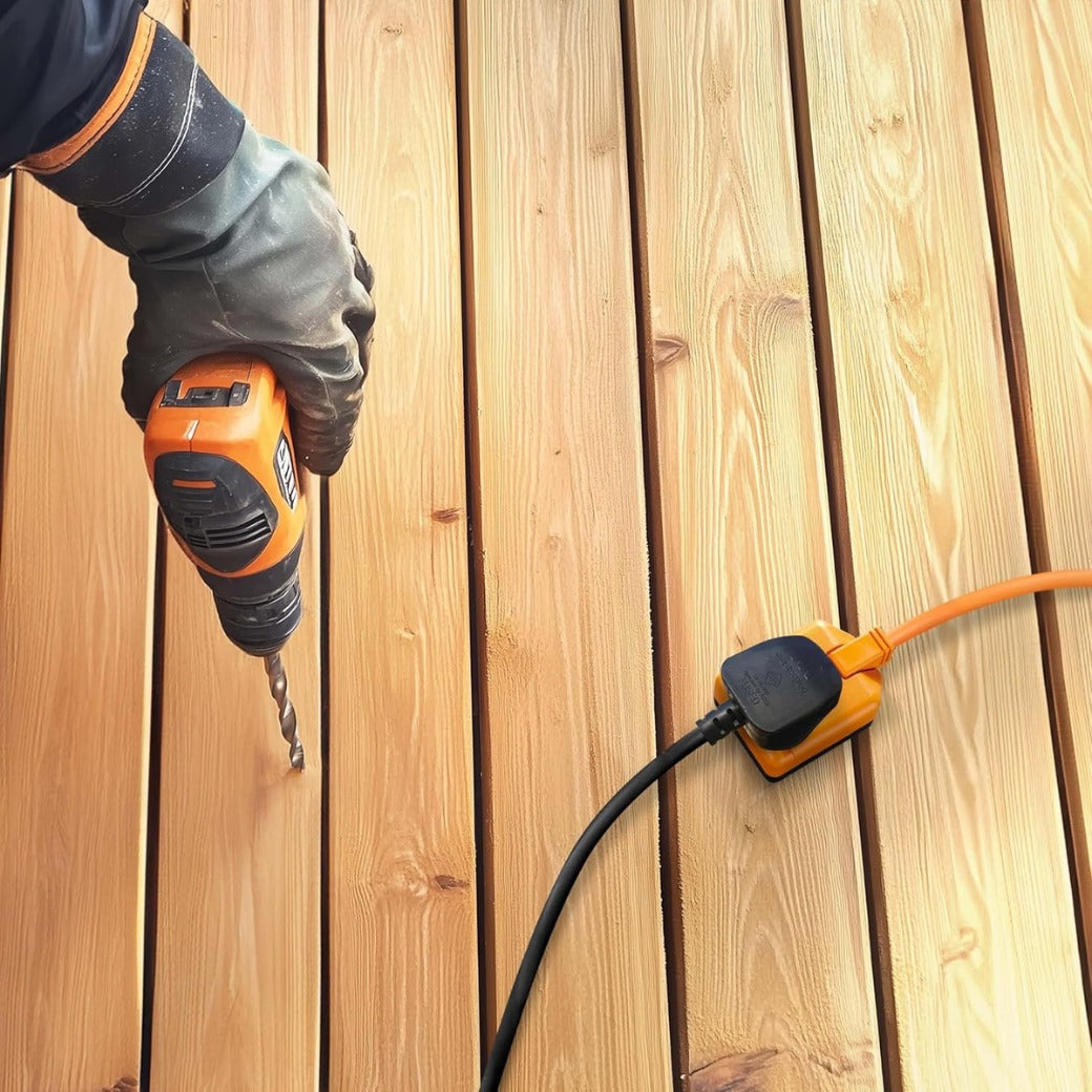 Masterplug Three Socket Extension Lead with Individual Switches, White