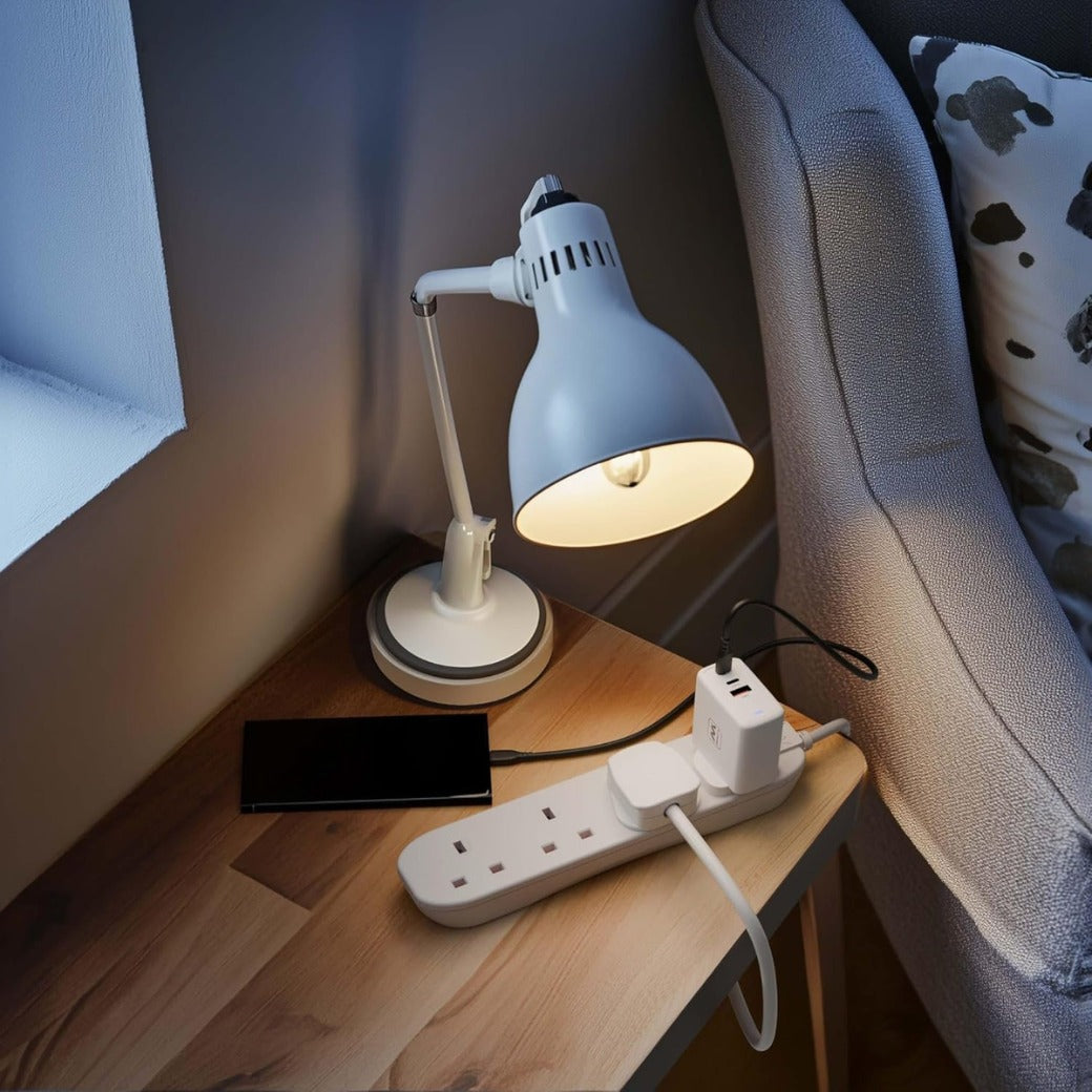 Four Socket Extension Lead, 3 Metre Cable, Unswitched, 4-Way Plug Extension Cable, Power Strip, Basic Power, White, 13A, 4G, 3m, BFG3N