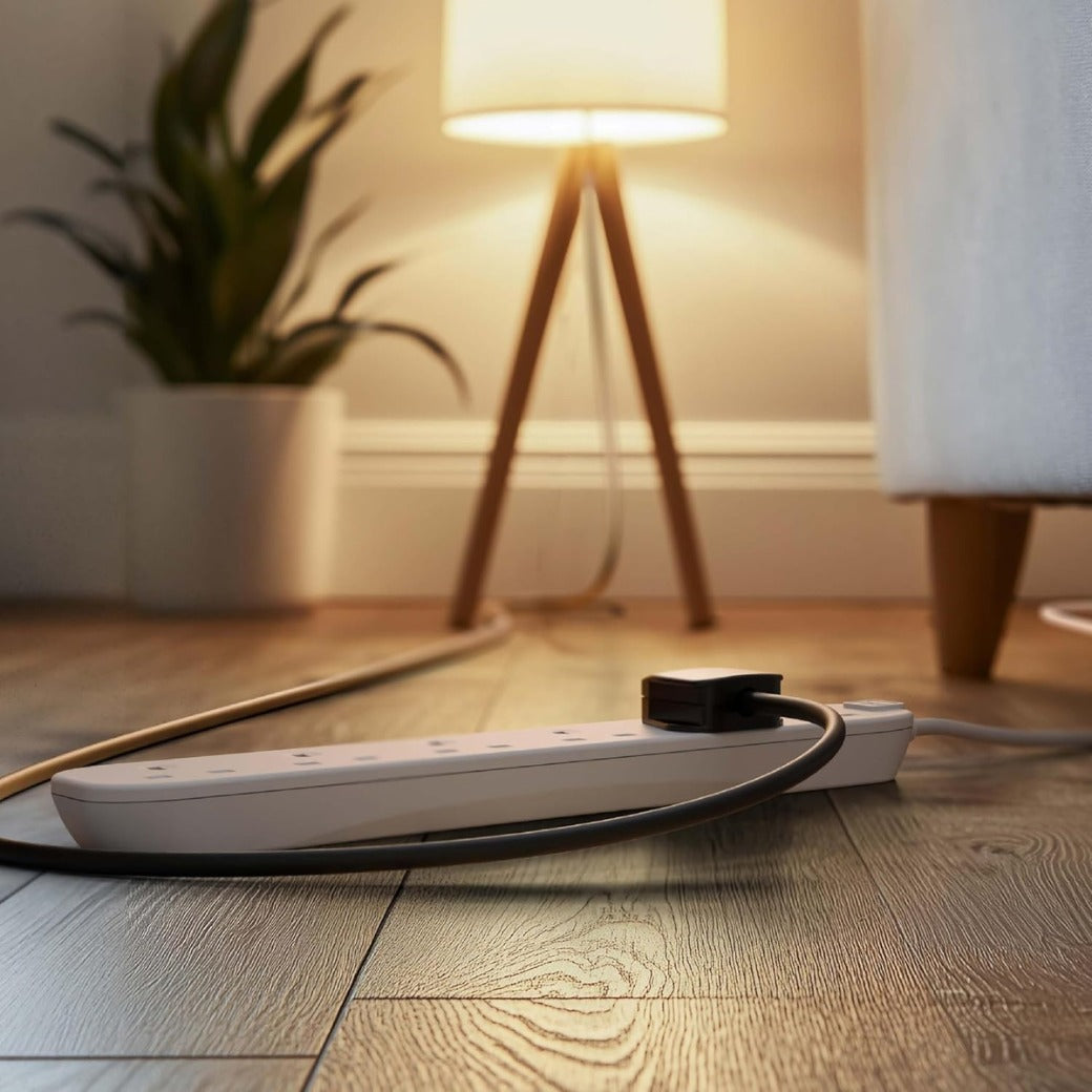 Six Socket Extension Lead, 1 Metre Cable, Unswitched, 6-Way Plug Extension Cable, Power Strip, Basic Power, White, 13A, 6G, 1m, BSG110N