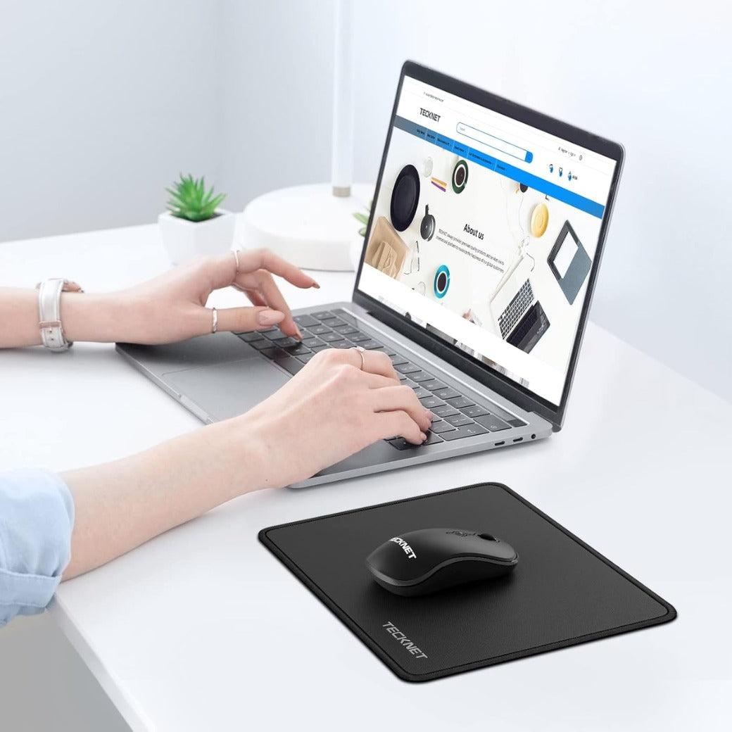 Mouse Mat 270 x 210 x 3 mm Gaming Mouse Pad, Non-Slip Rubber Base, Waterproof Surface, Stitched Edges Mouse pad